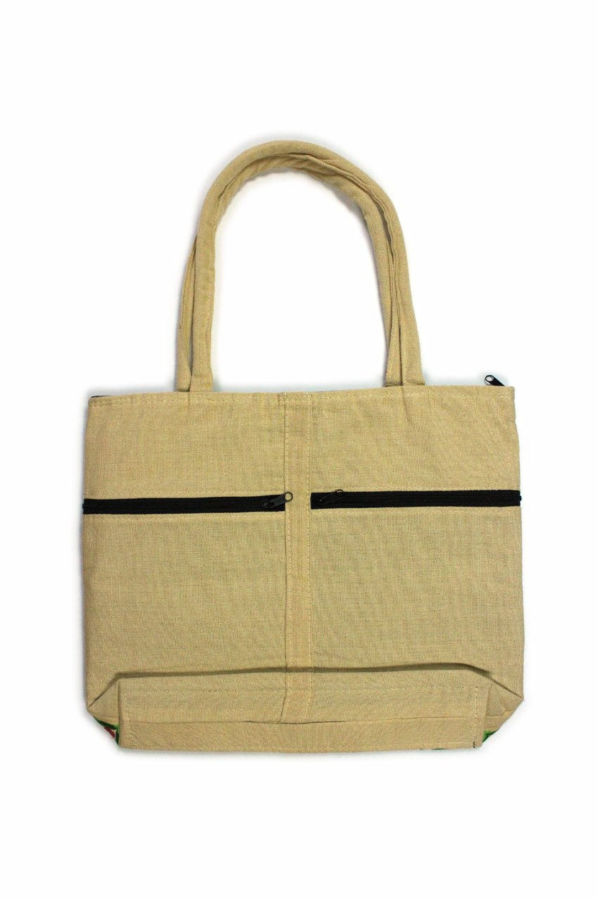 Handtasche mit beiger Blumenstickerei