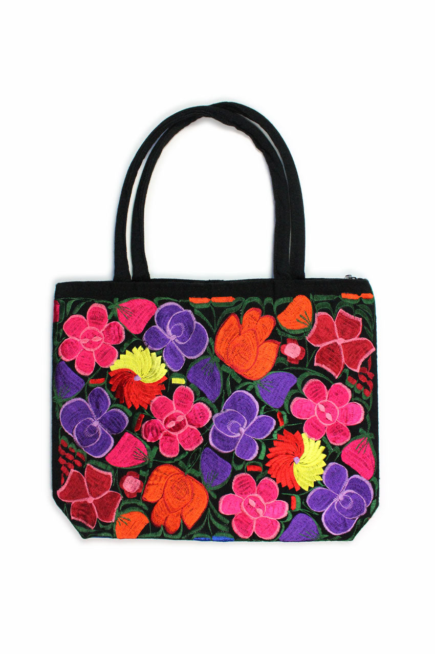 Schwarze Tasche mit Blumenstickerei