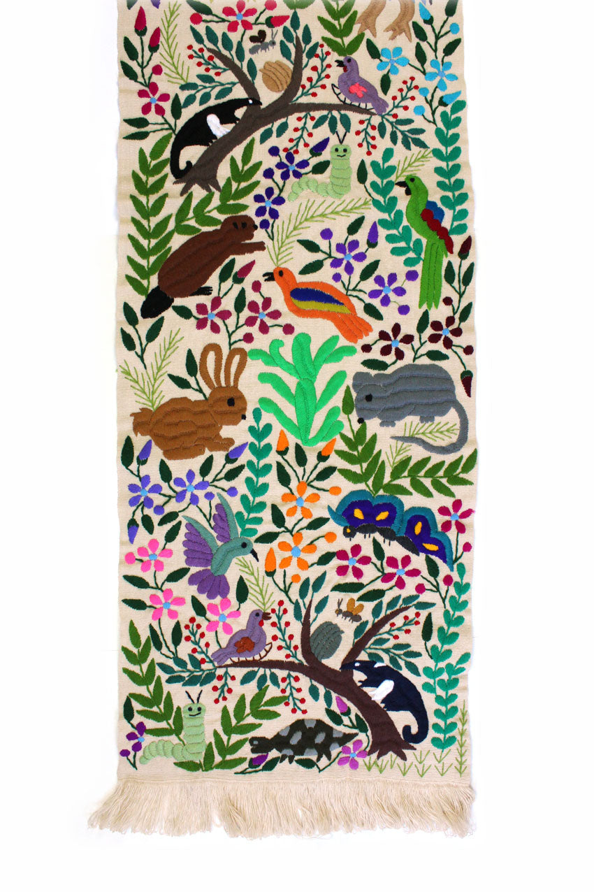 Camino de mesa beige animales