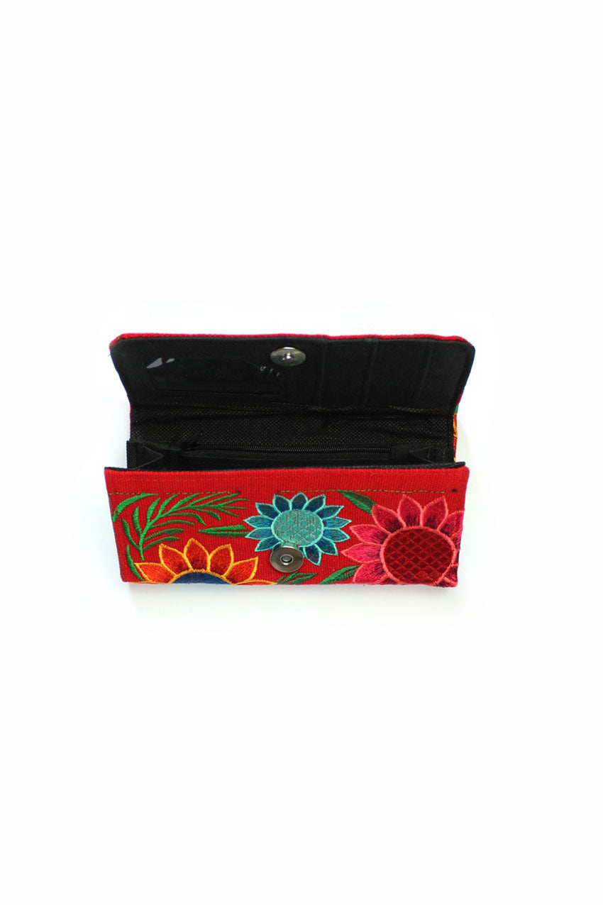 Cartera roja floreada