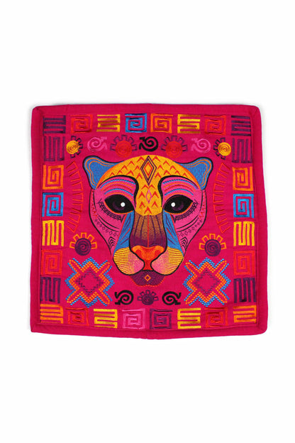 Cojín jaguar rosa