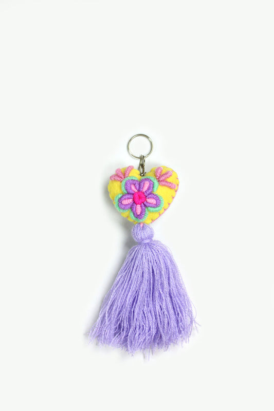 Llavero corazón en violeta pastel