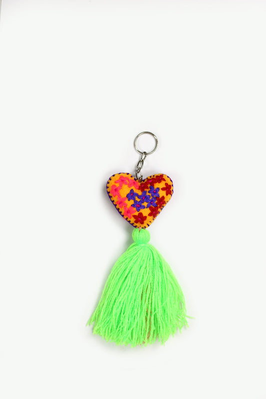 Llavero con forma de corazón verde