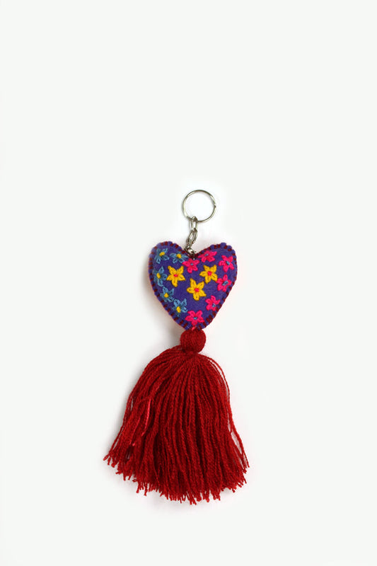 Llavero con forma de corazón rojo oscuro