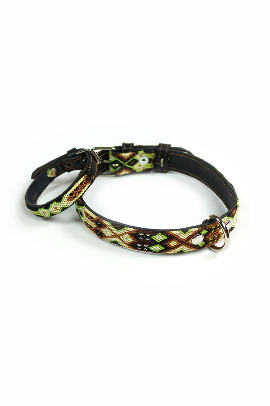Collar y pulsera verde y marrón