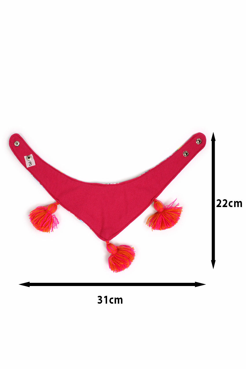 Pañuelo rosa pompones
